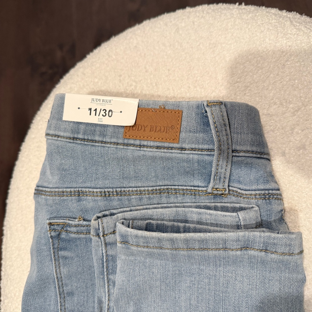 NWT Judy blue mid-rise skinny fit pull-on jeans in sz 11/30 - Picture 10 of 14